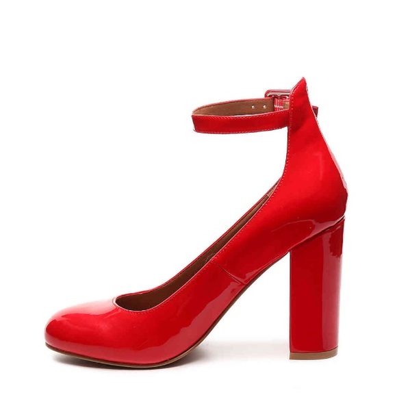 NWT Steve Madden: Size 8 1/2 Nude Ankle Strap Pumps - Picture 3 of 7